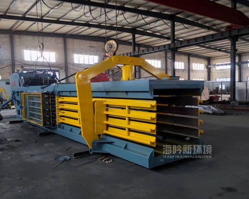 Hydraulic Baler